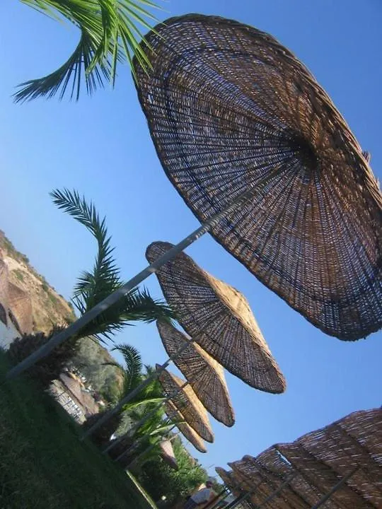 Teras Motel Foca בית הארחה