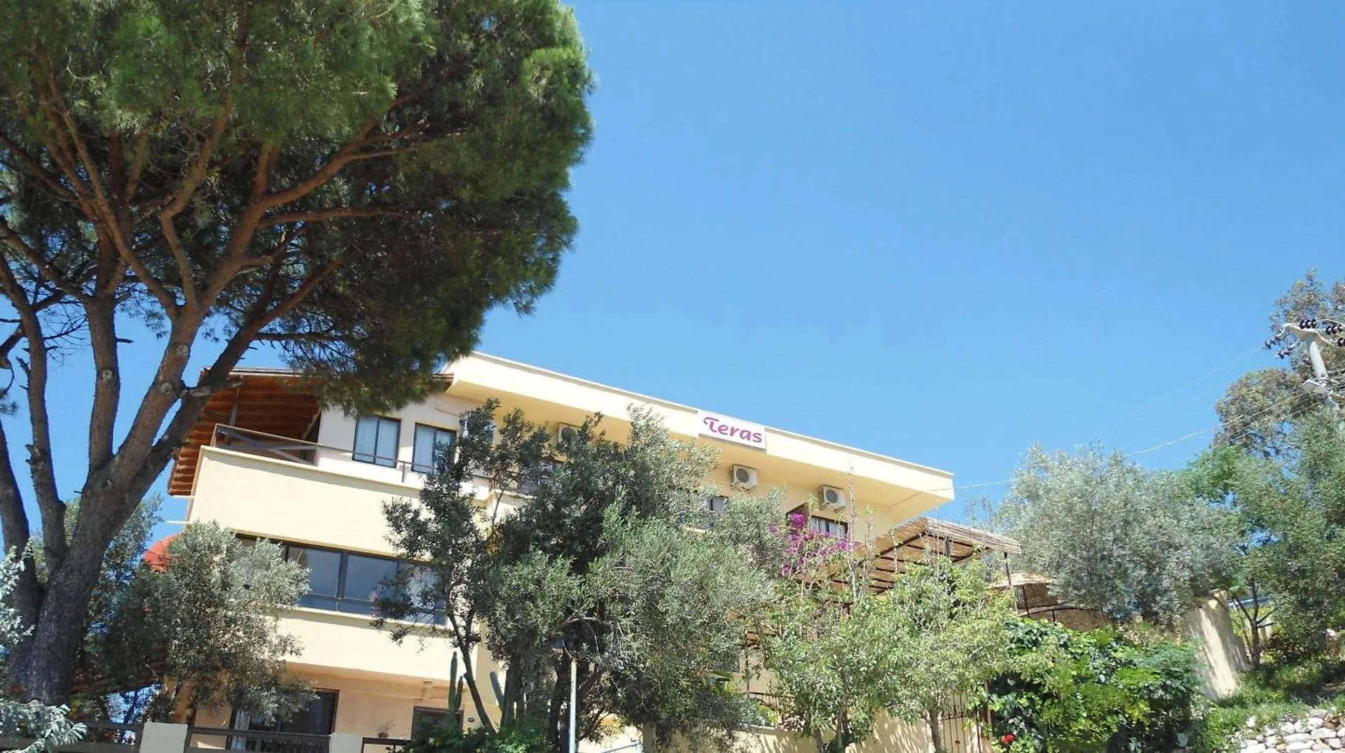 בית הארחה Teras Motel Foca